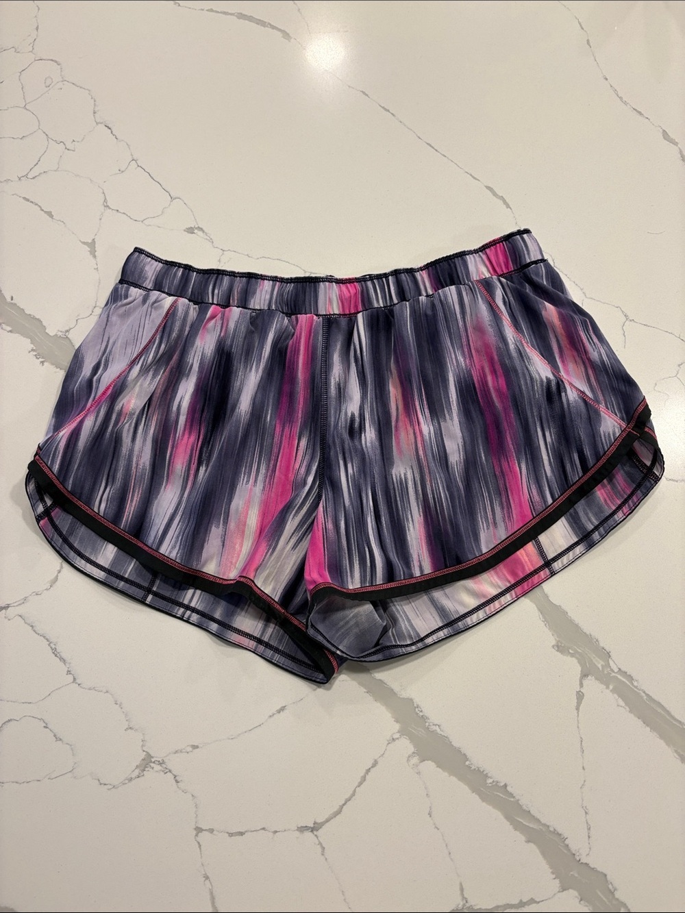 Lululemon Run Roll Down Shorts ~ 8 ~ Mirage Deep Indigo